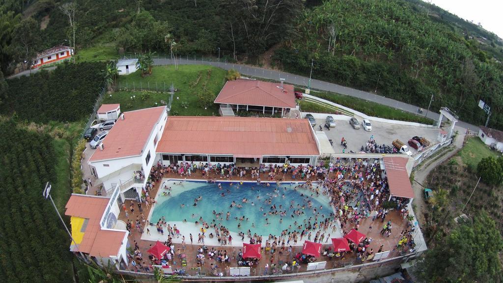 Sky Club Eco Hotel Belen de Umbria المظهر الخارجي الصورة